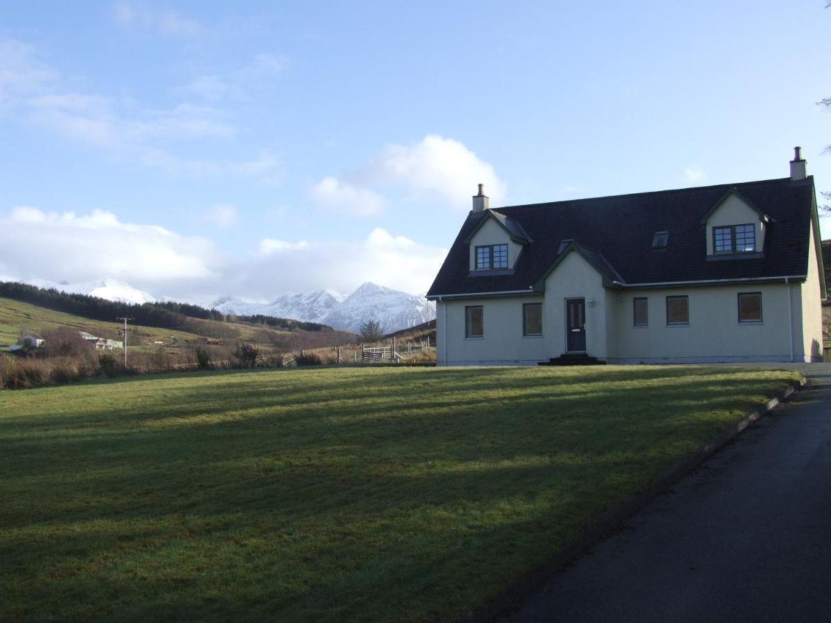 Trien Lodge Carbost  Luaran gambar